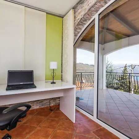 Appartement Petra Hills *